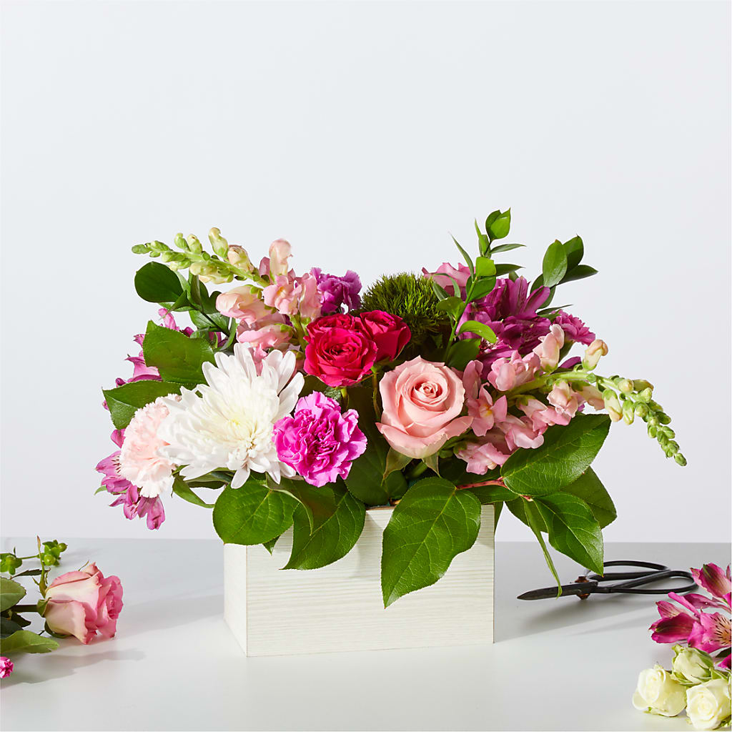 Sweetberry Box – A Florist Original – BLAKELEE'S BOUQUETS, Birmingham AL