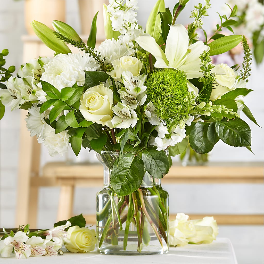 Classic Ivory – A Florist Original – BLAKELEE'S BOUQUETS, Birmingham AL