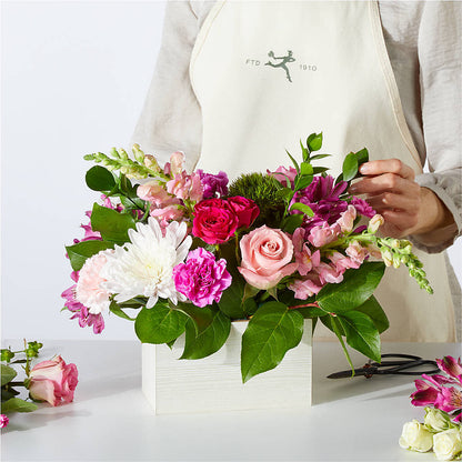 Sweetberry Box – A Florist Original – BLAKELEE'S BOUQUETS, Birmingham AL