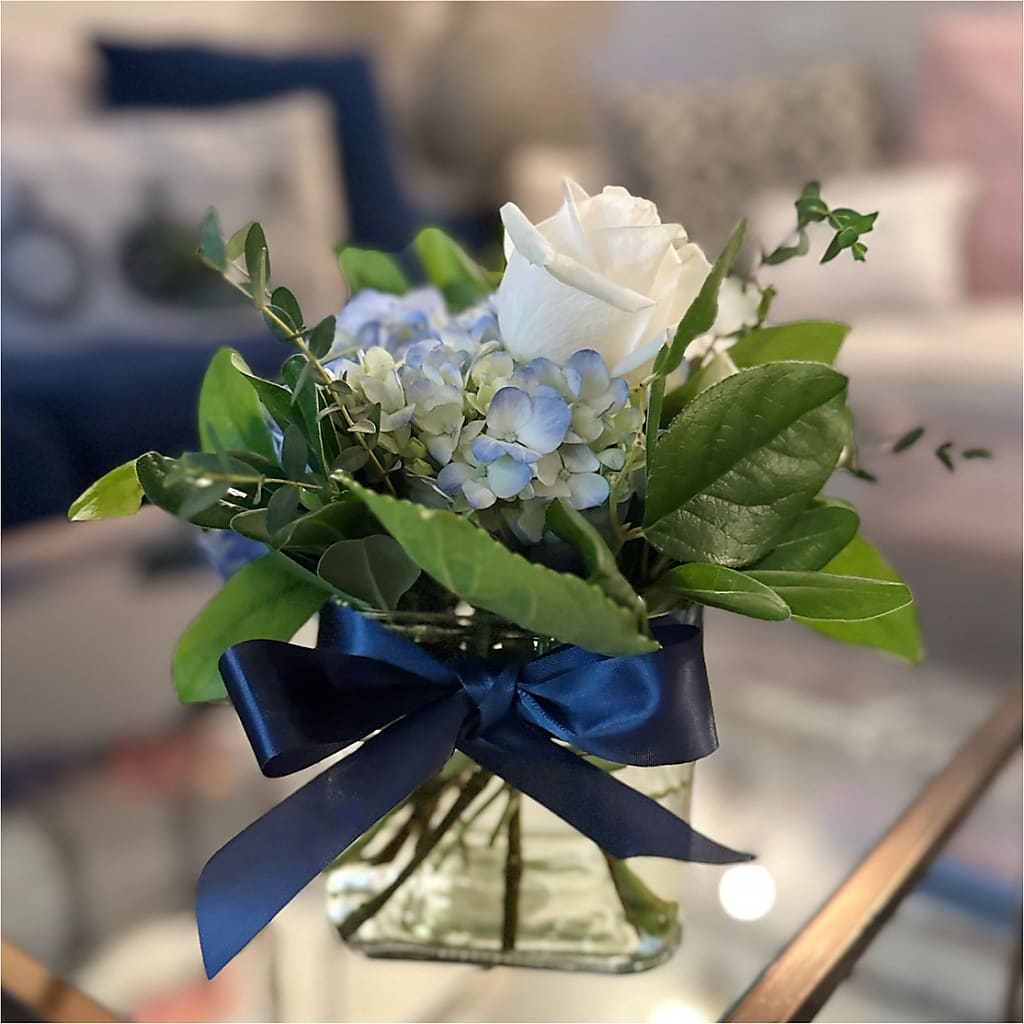 Sky Blue Delight Bouquet – BLAKELEE'S BOUQUETS, Birmingham AL