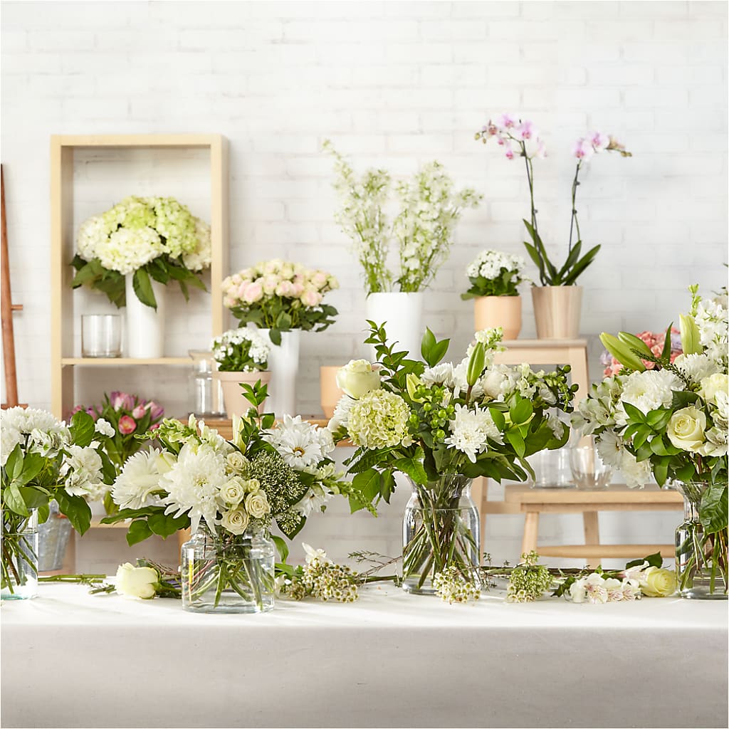 Classic Ivory – A Florist Original – BLAKELEE'S BOUQUETS, Birmingham AL
